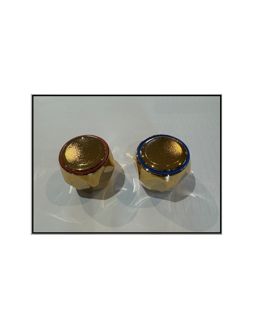 Têtes de robinets chaud + froid